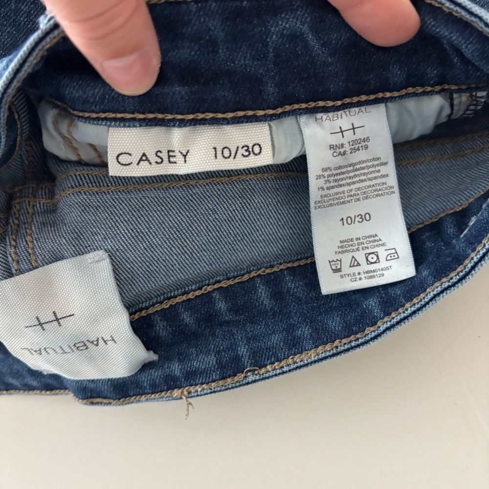 Habitual Casey Flare Jeans Medium Wash Size 10/30 - Picture 9 of 10